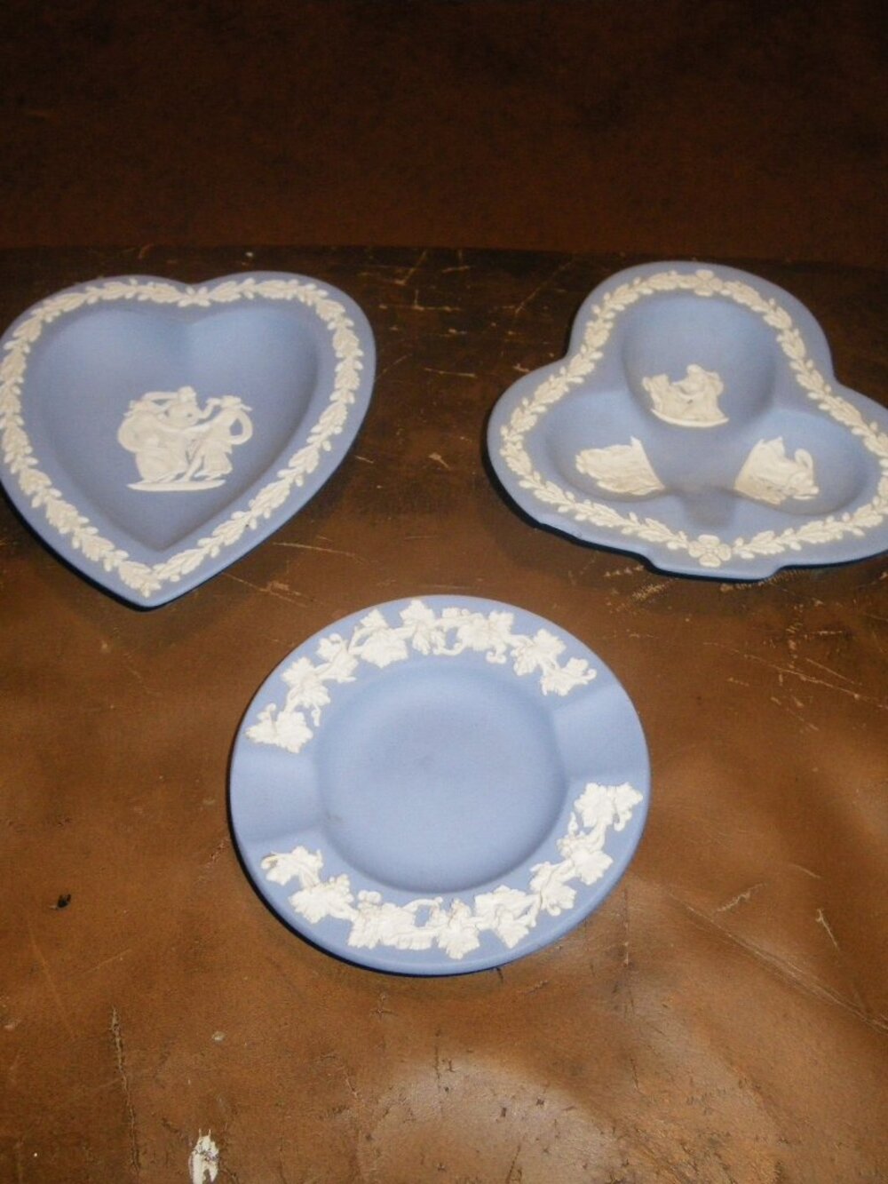 3 Vintage Wedgewood England Miniature Ornate Ceramic Dishes Heart Clover Circle
